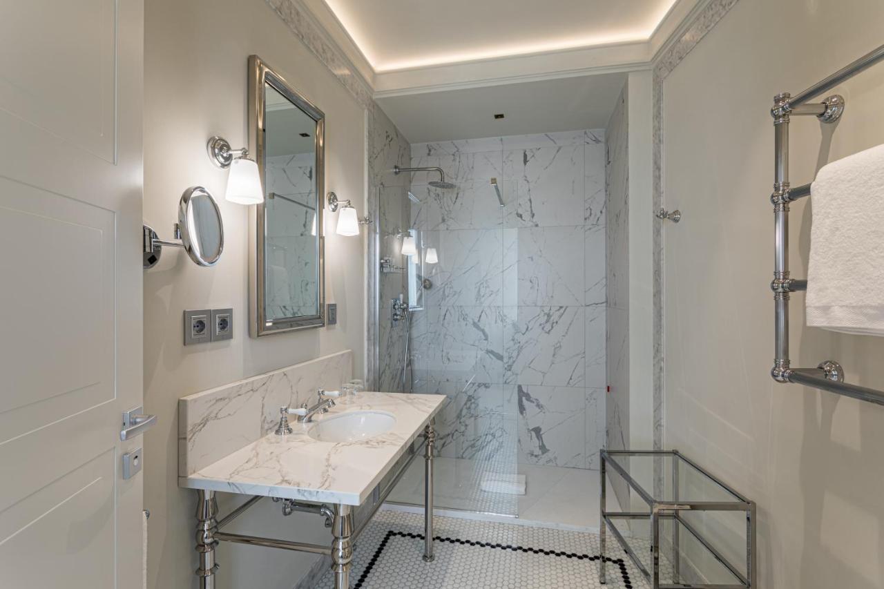 Room Mate Collection Gran Filippo, Rome-Fontana Di Trevi Exterior foto